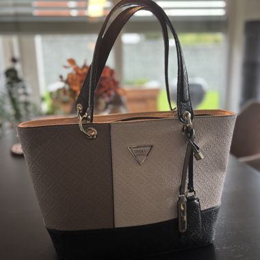 Sac à main Guess