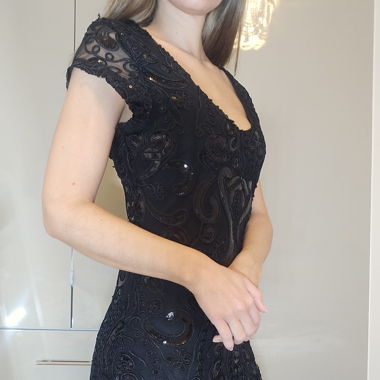 Robe noire avec sequin MAKE WAY