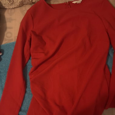 Rotes kleid