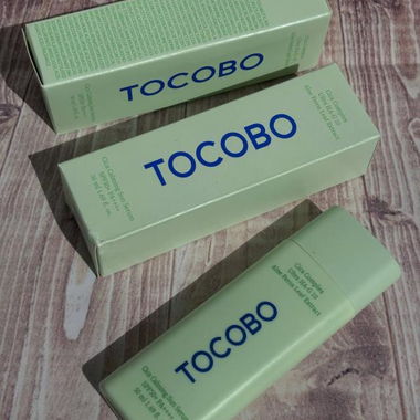 TOCOBO Cica Calming Sun Serum SPF50