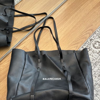Balenciaga Everyday Bag