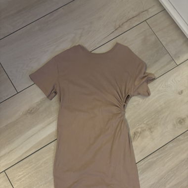 Beiges t-shirt Kleid 
