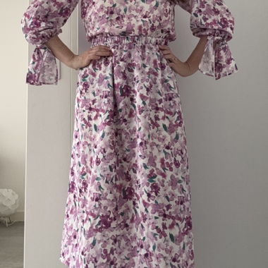 Floral Off-Shoulder Dress von PIQ