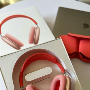 Apple AirPods max Pink
