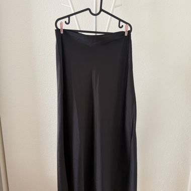 Schwarzer Satin Rock
