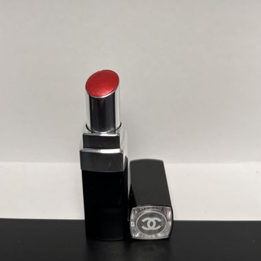 Chanel Rouge Coco Bloom 140 Alive