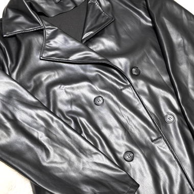 Cappotto lungo in ecopelle con cintura