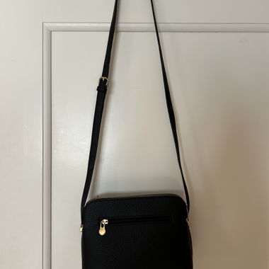 Schwarze kleine Handtasche