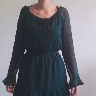 Dunkelgrünes leichtes Kleid S