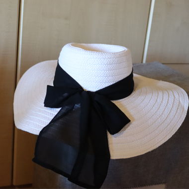 Cappello elegante