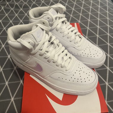 Nike court vision low