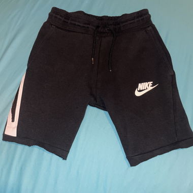 Nike Tech Shorts Kindergrösse 122-128