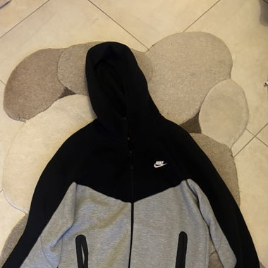 Nike Tech 