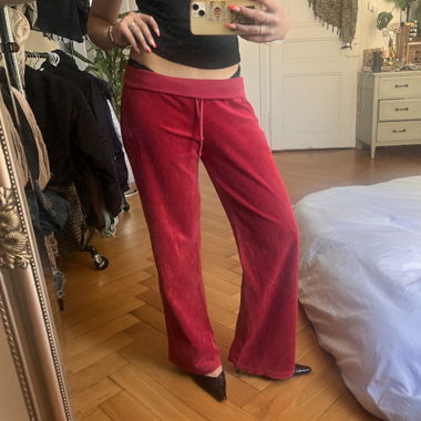 Jogginghose mit tiefer Taille