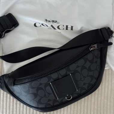 Borsa a tracolla Coach monogramma