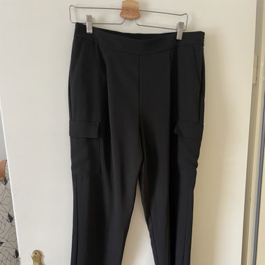 Schwarze Hose (Wallis)