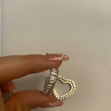 silver heart earrings 