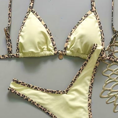 Gelbes Bikini-Set mit Leopardenmuster zum Binden