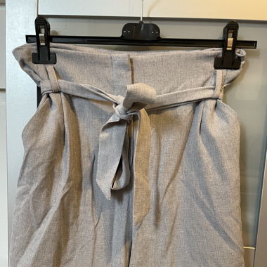Lässige Shorts zum Binden