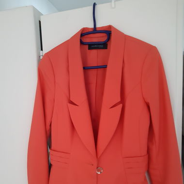 Oranger taillierter Blazer
