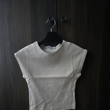 Stradivarius Cream Structured Crop Top