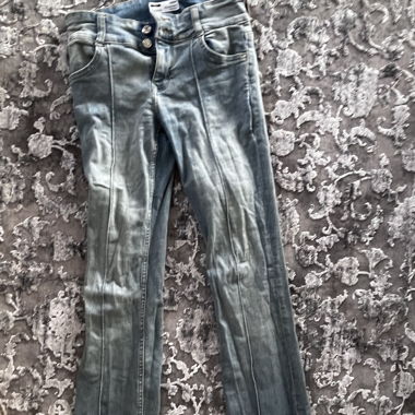 Jean taille basse légèrement boot cut