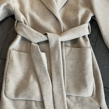 Cappotto beige Zara con cintura, taglia S