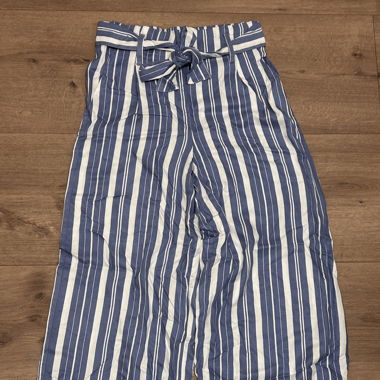 Wide Leg Hose