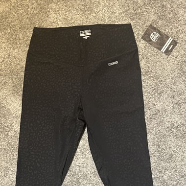 STRONGER Sport Leggins