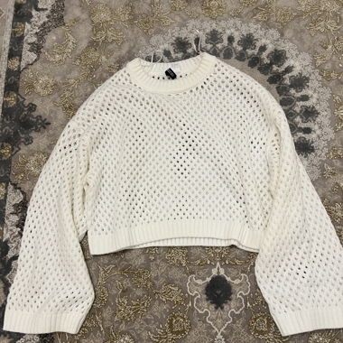 Crop Top mit Löchern