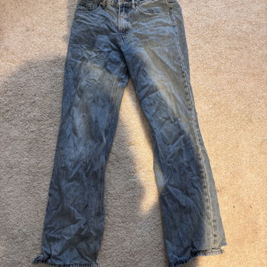 Straight-Leg-Jeans