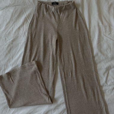 Pantaloni Bershka a gamba larga a coste