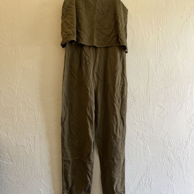 Jumpsuit in Olivgrün