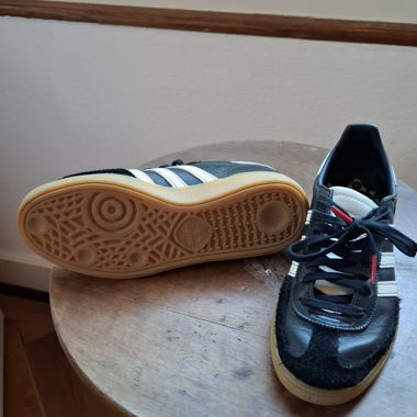 Adidas spezial