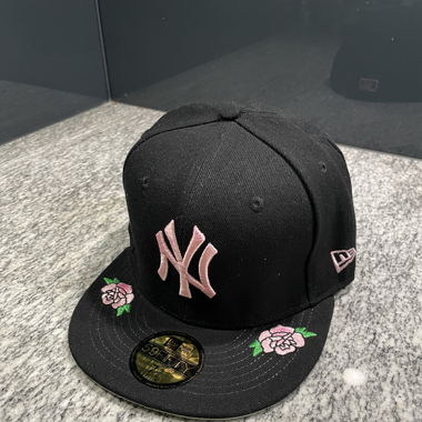 New Era NY Rose edition
