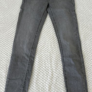 pantaloni skinny