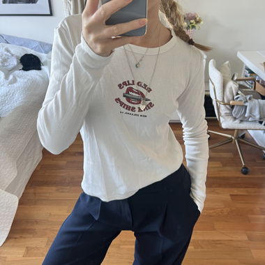 Weisses Longsleeve mit Print