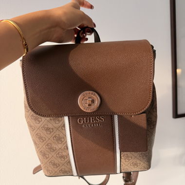 Sac à dos Guess à monogramme
