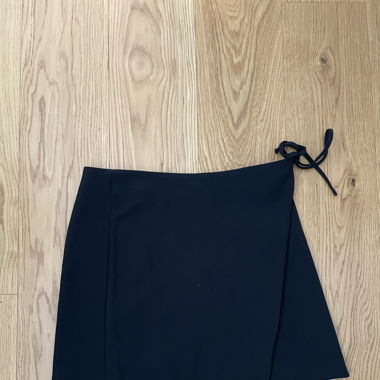 Black mini skirt &other stories