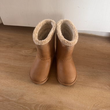 Gefütterte Stiefel aus Leder