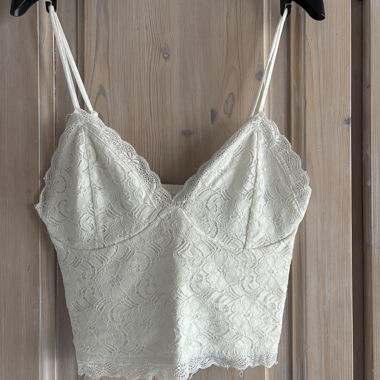 Spitzen-Crop-Top