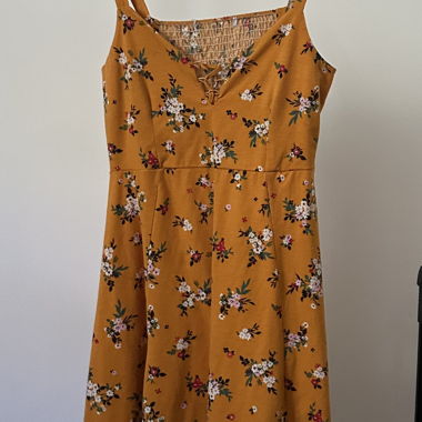 Abito arancione floreale