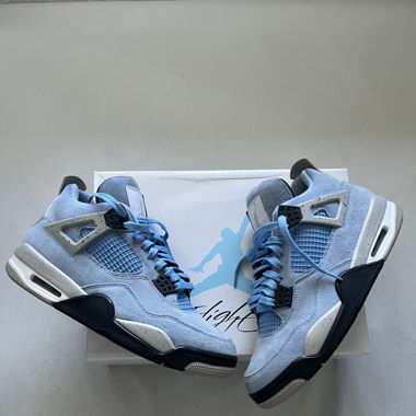 Jordan 4 University Blue