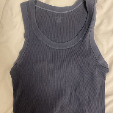 2 Tanktops