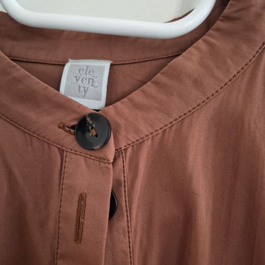 Braunes Kleid von Eleven