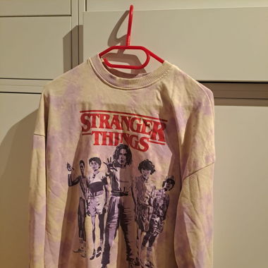Batik Stranger Things Sweatshirt
