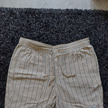 Kurze Hose gestreift