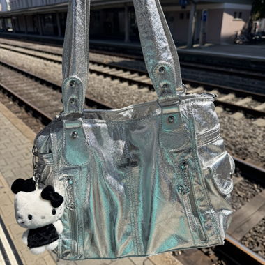 Silberfarbene Metallic-Tote-Bag