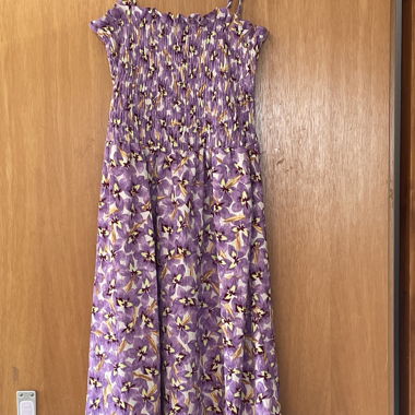 Geblümtes Kleid