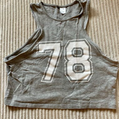 H&M Crop Top Shirt Grey Summer Tank Top Size S / M
